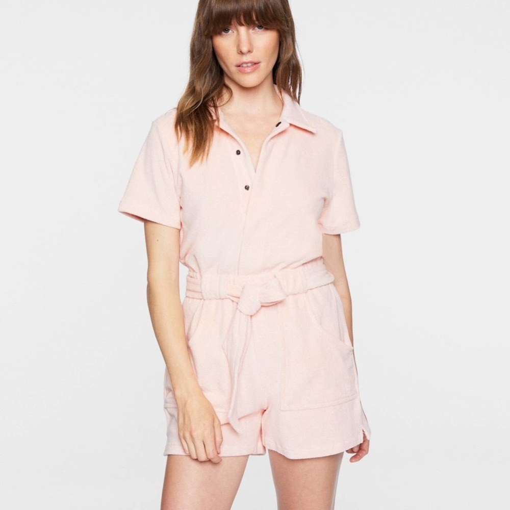 NWT Levi’s Pink Cotton Utility Tie Front Romper Front Buttons Pockets. Womens XS